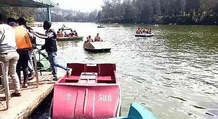 நீலகிரிக்கு சுற்றுலாப் பயணிகள் வருகை அதிகரிப்பு