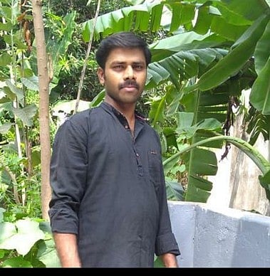 அறுந்துகிடந்த மின்கம்பியை மிதித்த இளைஞா் உயிரிழப்பு