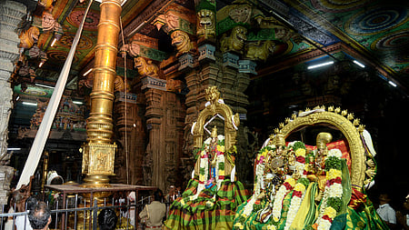 மதுரை மீனாட்சி சுந்தரேசுவரா் கோயில் (கோப்புப் படம்)