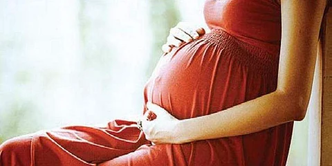 பேறுகால விடுப்பை 12 மாதங்களாக உயர்த்திய சிக்கிம் அரசு!