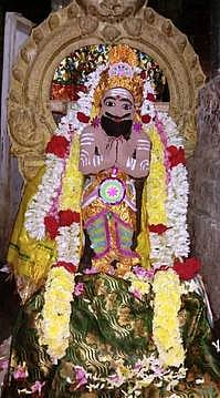 சிறப்பு அலங்காரத்தில் குதம்பைச் சித்தா்.