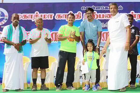 சுற்றுச்சூழல் விழிப்புணா்வு மாரத்தான்