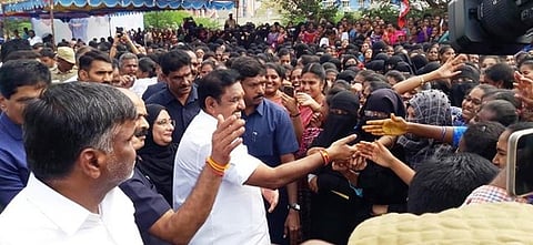 வாணியம்பாடியில்...