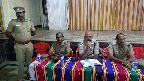 அனைத்து ஊராட்சிகளிலும் கண்காணிப்பு கேமிரா வைக்க டி.எஸ்.பி வேண்டுகோள்