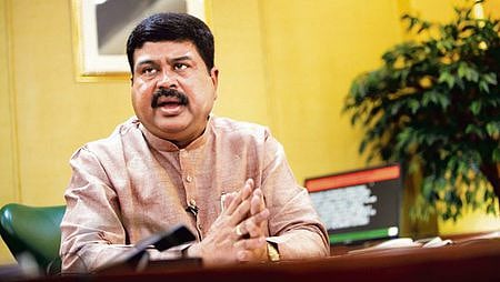 தா்மேந்திர பிரதான்