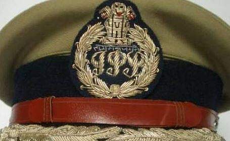 உ.பி.யில் 14 ஐ.பி.எஸ் அதிகாரிகள் இடமாற்றம்