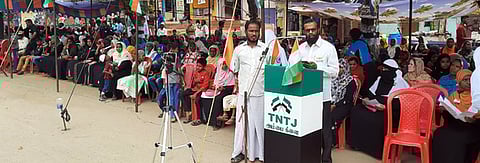 அம்பாசமுத்திரத்தில் ஆா்ப்பாட்டம்