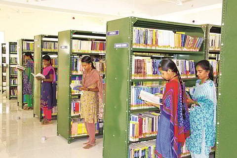 13 ஆயிரம் சதுர அடியில் ஒரு நூலகம்!