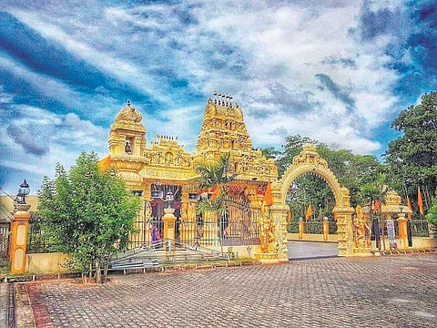 சிங்கப்பூரில் சாதனை படைத்த நம்ம ஊர்க்காரர்!