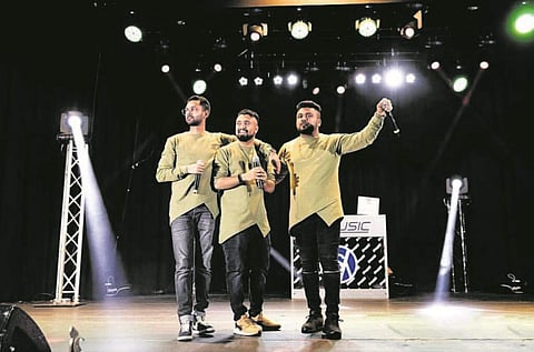 கலக்கும் தமிழ் இசைக் குழு