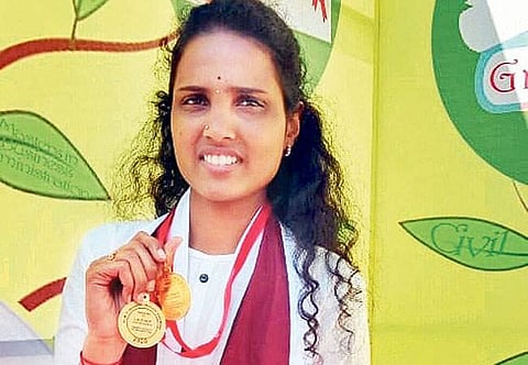 பெண்களுக்குக் கல்விதான் அழகு!