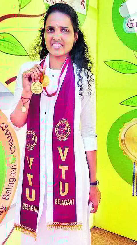 பெண்களுக்குக் கல்விதான் அழகு!