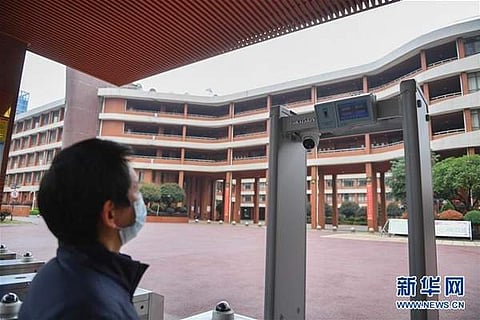 சீனப் பள்ளிகளில் கிருமி நீக்க நடவடிக்கை