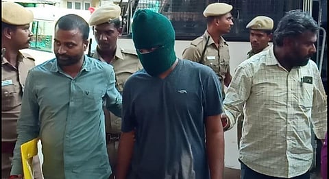 காஞ்சிபுரம் ரெளடிகள் வாராணசியில் கைது