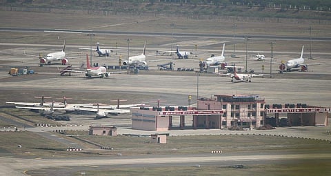 சென்னையில் விமான சேவை ரத்து