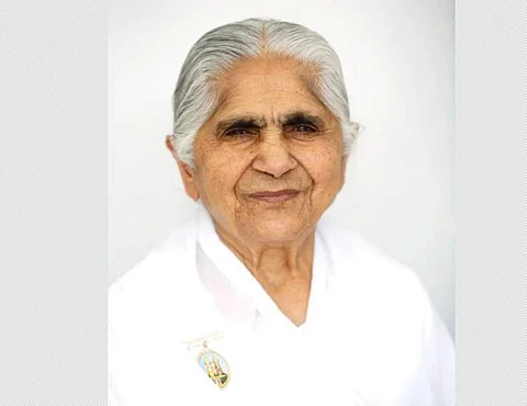 பிரம்ம குமாரிகள் அமைப்பின் தலைமை நிர்வாகி தாதி ஜானகி காலமானார்