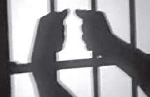 தஞ்சாவூரில் கைதி தப்பி ஓட்டம்