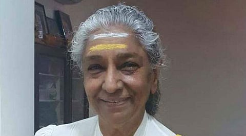 பாடகி எஸ். ஜானகியின் 82-வது பிறந்தநாள்: கொஞ்சும் குரல்