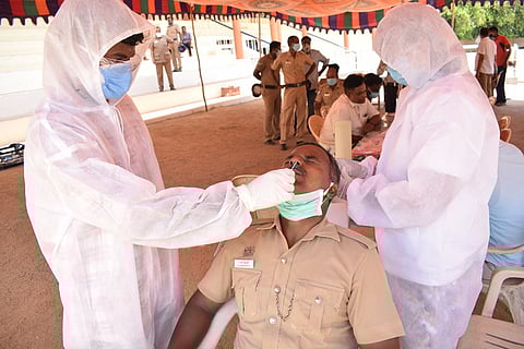 2-ஆம் கட்டமாக 67 போலீஸாருக்கு கரோனா பரிசோதனை