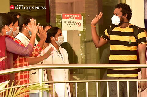 துபை பயணி மூலம் கரோனா தொற்றிய ஓட்டுநர் வீடு திரும்பினார்