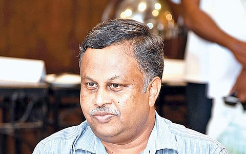 சரியான பார்வை...  சரியான வழி... சரியான செயல்