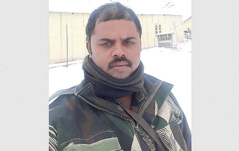 சீன மோதலில் தமிழக வீரர் திருவாடானை பழனி வீரமரணம்