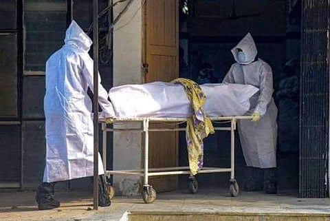 திருப்பூரில் கரோனா பாதிக்கப்பட்ட ஆம்புலன்ஸ் உதவியாளர் பலி: மாவட்டத்தில் முதல் பலி