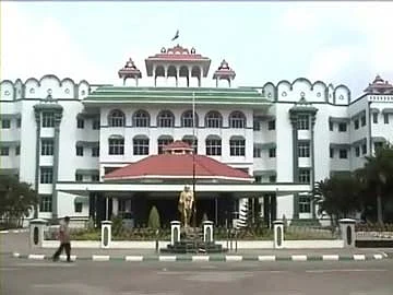 தந்தை - மகன் கொலை: உரிய நீதி வழங்கப்படும் என உயர் நீதிமன்ற மதுரைக் கிளை உறுதி