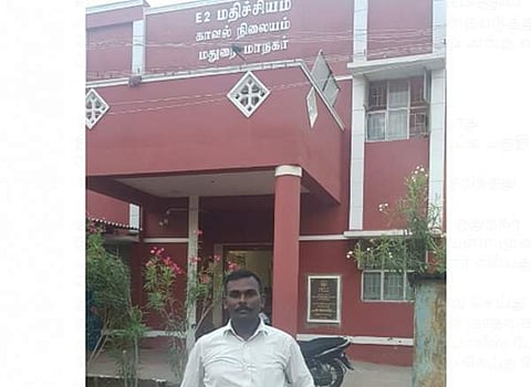 சார்பு ஆய்வாளர் போல் நடித்து வாகன ஓட்டிகளிடம் பணம் வசூலித்தவர் கைது