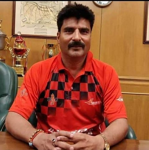 கரோனாவால் உயிரிழந்த கிரிக்கெட் முன்னாள் வீரர்