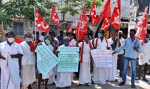 மேலூரில் கம்யூனிஸ்ட் கட்சியினர் ஆர்ப்பாட்டம்: 20 பேர் கைது