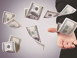 அந்நிய முதலீட்டாளா்கள் ரூ.9,015 கோடி முதலீடு விலக்கம்