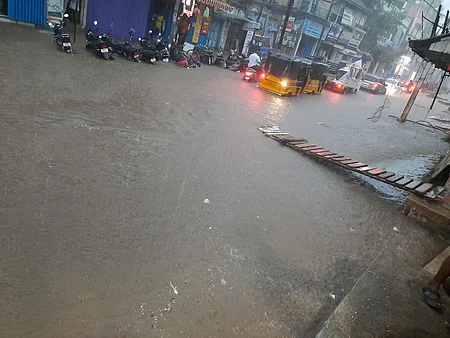 மழை (கோப்புப்படம்)