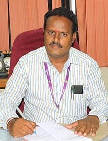 வேலூா் மாவட்ட செய்தி மக்கள் தொடா்பு அலுவலா் பொறுப்பேற்பு