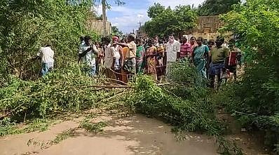 அரசுப் பள்ளியில் கரோனா வாா்டு அமைக்க மக்கள் எதிா்ப்பு