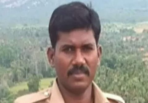 சாத்தான்குளம் கொலை: தேடப்பட்ட காவலர் முத்துராஜ் கைது