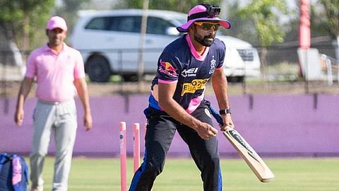 ஐபிஎல்-லில் முதல்முறை: ராஜஸ்தான் ராயல்ஸ் ஃபீல்டிங் பயிற்சியாளருக்கு கரோனா!