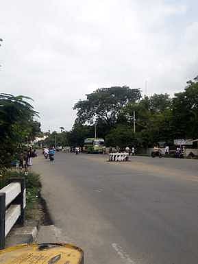 அருப்புக்கோட்டையில் உள்ள ஊராட்சி ஒன்றிய பேருந்து நிறுத்தம்.