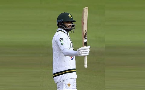 அசார் அரைசதம்: தேநீர் இடைவேளையில் பாக். 158/5