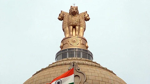  மத்திய அரசு 