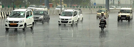 மழை (கோப்புப்படம்)