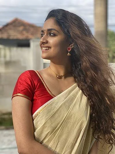ஓணம் கொண்டாட்டப் புகைப்படங்களை வெளியிட்ட கீர்த்தி சுரேஷ்!