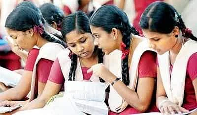 அரசுப் பள்ளிகளில் இதுவரை 12.8 லட்சம் மாணவா்கள் சோ்க்கை: பள்ளிக் கல்வித்துறை தகவல்