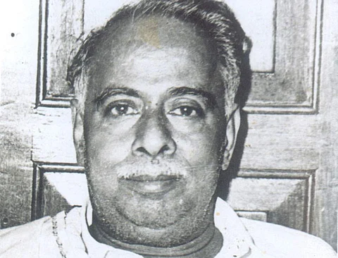 பண்பின் சிகரம் அறிஞர் அண்ணா