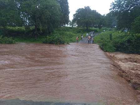 கம்போடியாவில் தொடர் மழையால் கடுமையான சேதங்கள்