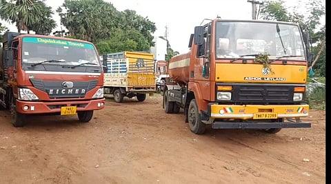 பறிமுதல் செய்யப்பட்ட டேங்கர் லாரிகள்