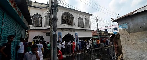 வங்கதேசத்தில் வெடிவிபத்து ஏற்பட்ட மசூதி.