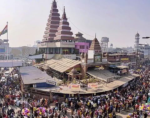 நாடு முழுவதும் உற்சாகமாக புத்தாண்டு கொண்டாட்டம்