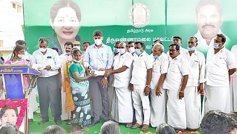 பயனாளிகளுக்கு  ரூ.21 லட்சத்தில் நலத் திட்ட உதவிகள்