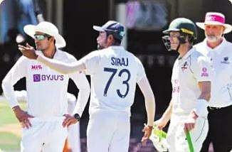 2-ஆம் நாளாக இனவெறி சா்ச்சை: ஆட்டம் பாதிப்பு